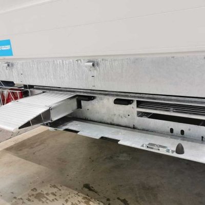 TR-REMORQUE 3500 KG BASCULANTE ÉLECTRIQUE avec rampes – Image 2