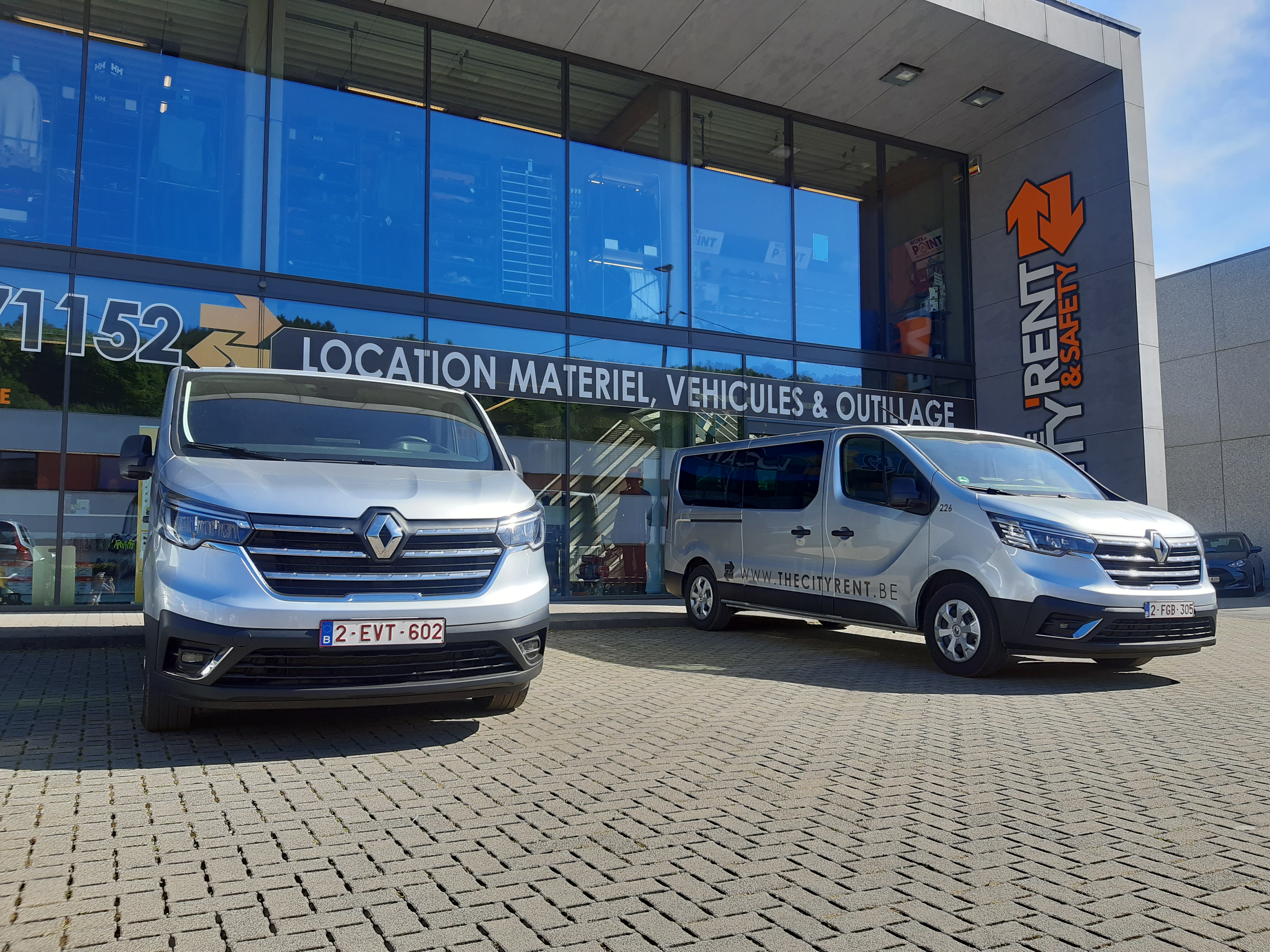 TR-MINIBUS 9 PLÄTZE (8+1)