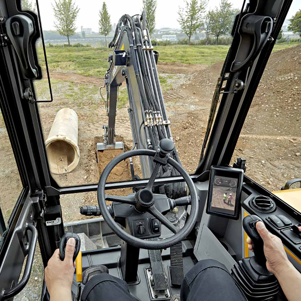 TE-MINI PELLE 6,5 tONNES SUR PNEUS – Image 3