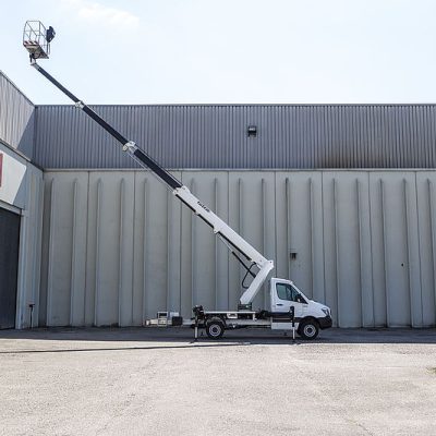 LM-NACELLE BRAS DROIT SUR CAMION (PERMIS B) - 23M – Image 2